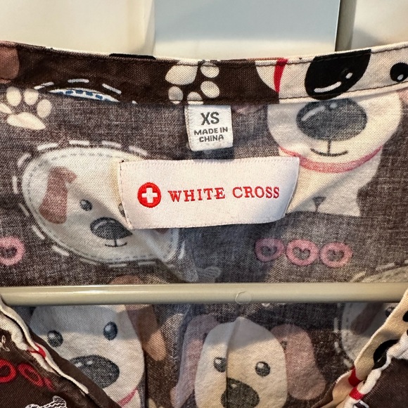 Scrub Top - Picture 3 of 3